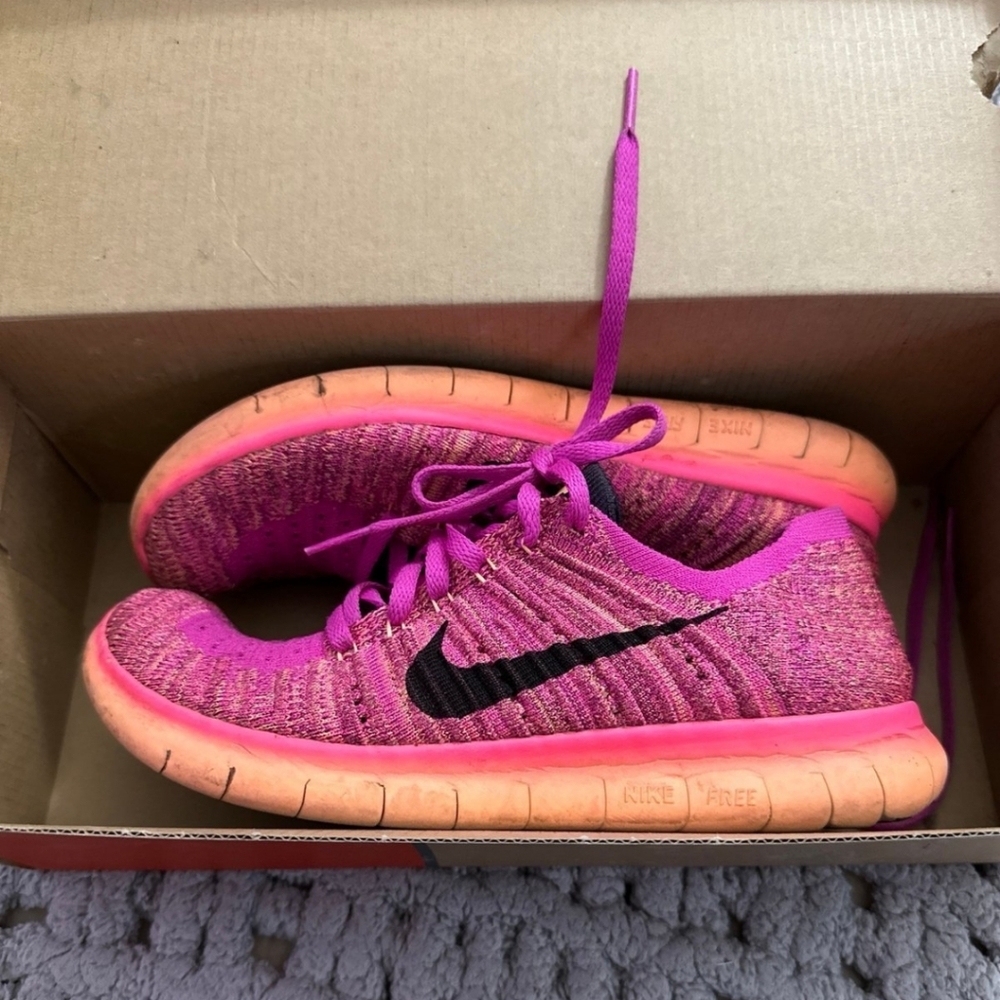 Nike Kids Pink and Orange Running Shoes Youth Size 5.5 Or Women's Size 7